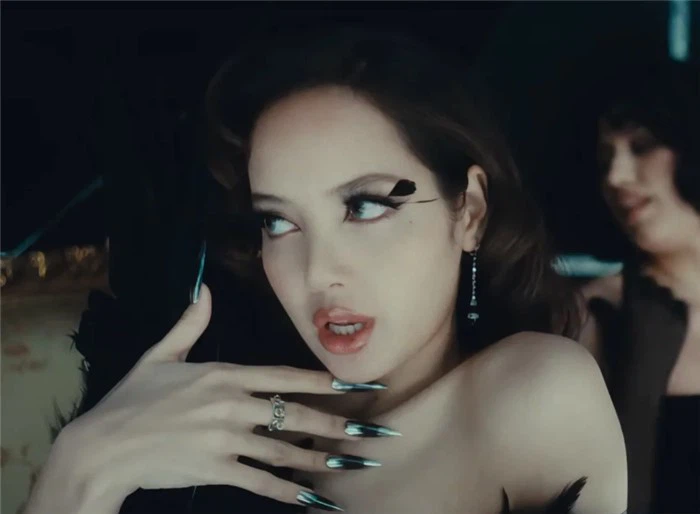 Black & Silver Long Stiletto Press On Nails Black & Silver Long Stiletto Press On Nails